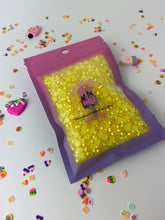 Load image into Gallery viewer, Resin Rhinestones Jelly Bottom 1000 Count Bag
